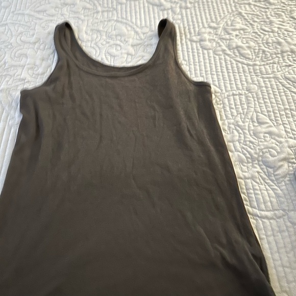 Time and Tru Tops - Women’s ribbed  tank top